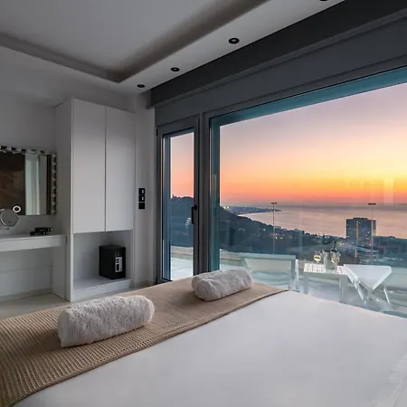アパート Rhodes Skyline With In Door Jacuzzi Sea View
