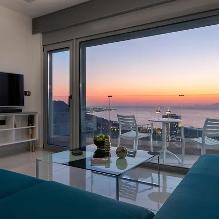 Rhodes Skyline With In Door Jacuzzi Sea View イキソス