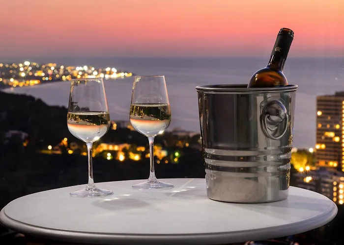 Appartamento Rhodes Skyline With In Door Jacuzzi Sea View Ixia (Rhodes)