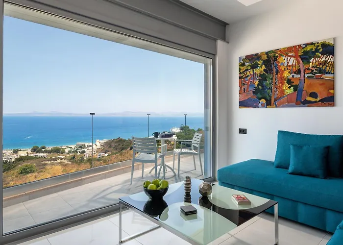 Rhodes Skyline With In Door Jacuzzi Sea View * 依克希亚