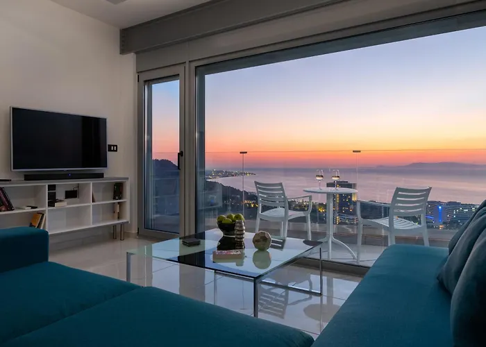 Rhodes Skyline With In Door Jacuzzi Sea View Ιξιά