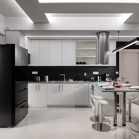 Апартаменты Rhodes Skyline With In Door Jacuzzi Sea View